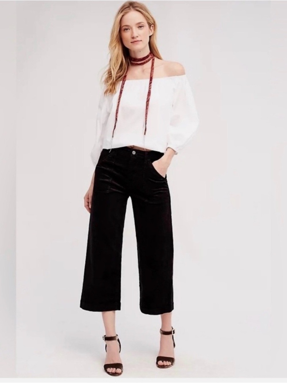 7 For All Mankind Black Corduroy
Wide Leg Cropped Pants High
Rise Size Large